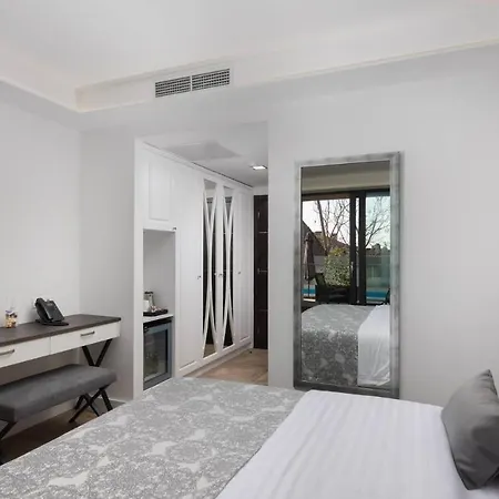 Ellure Luxury 4*