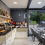 Ellure Luxury Szálloda Split