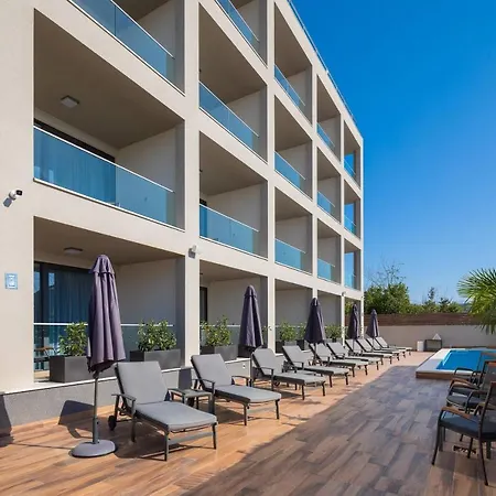 מלון Ellure Luxury