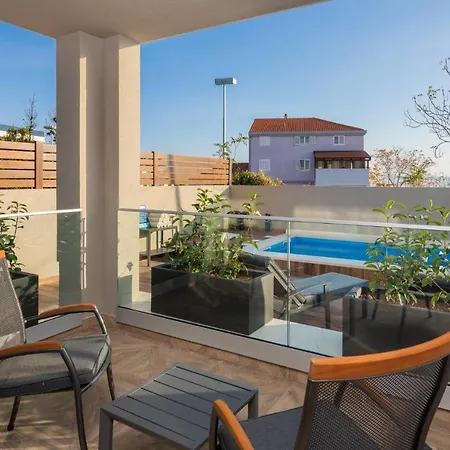 Ellure Luxury 호텔