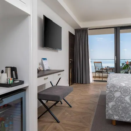 Ellure Luxury Szálloda 4*